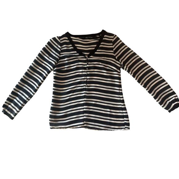 ZARA BLACK AND WHITE STRIPPED BLOUSE VNECK WITH BOTTONS SIZE XS SHEER - Picture 1 of 5